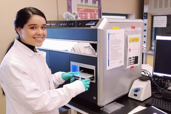 Sarita at the lab
